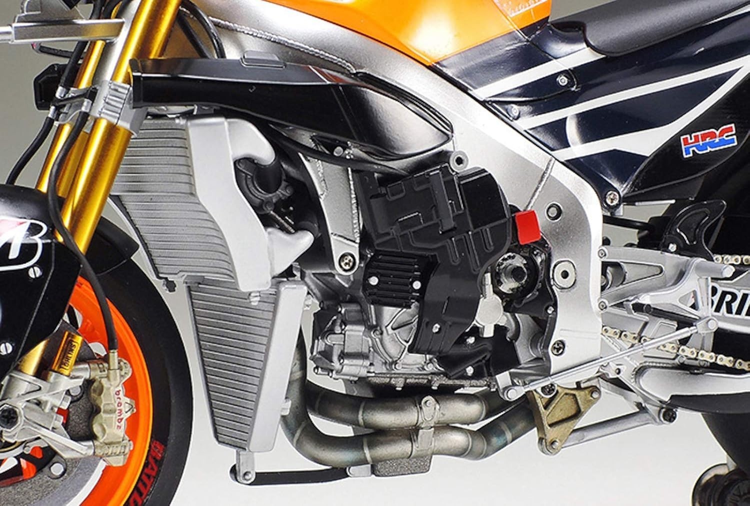 Tamiya 14130 1/12 Scale Model Kit Repsol Honda RC213V 14 GP Champion Marquez JP