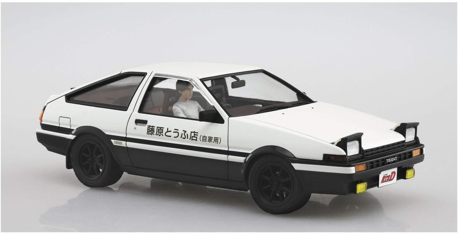 Aoshima Initial D: Fujiwara Takumi AE86 Trueno with Figure 1:24 Scale Model NEW