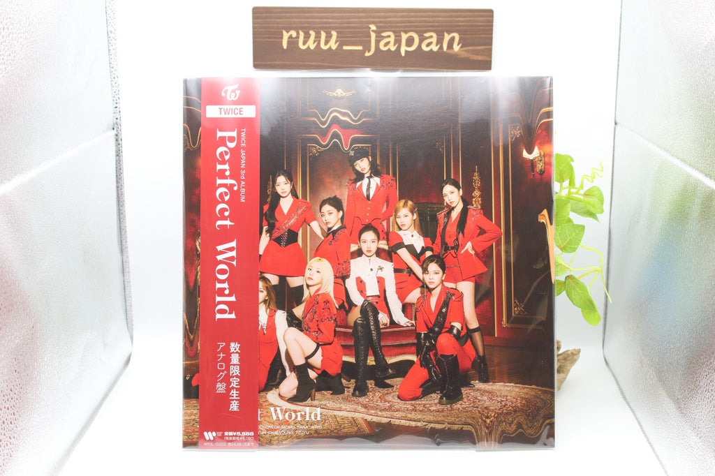 New LP TWICE/Perfect World WPJL10202