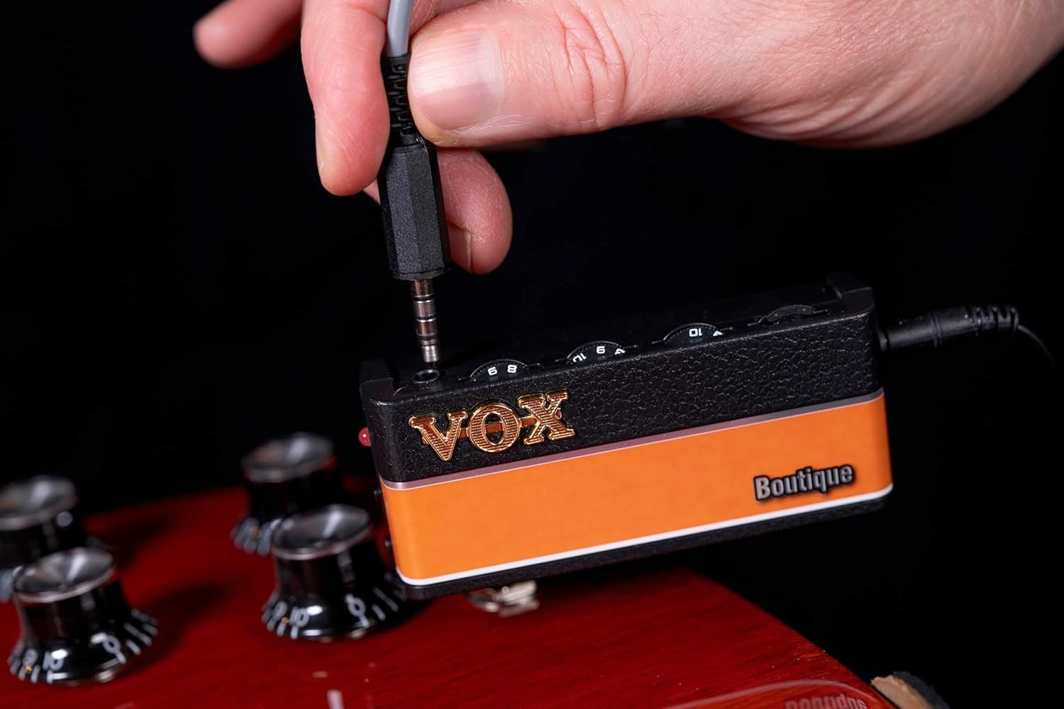 VOX amPlug 3 Boutique Headphone Guitar Amplifier: No cables required. Plug NEW