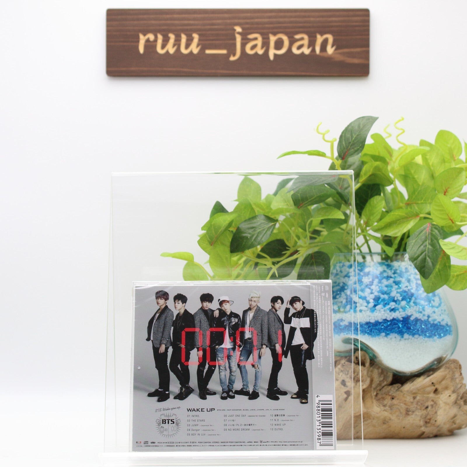 BTS [Bangtan Boys] Japan First Full Album [WAKE UP] Regular Edition new