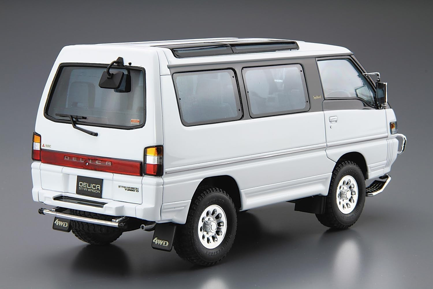 Aoshima Bunka Kyozai 1/24 The Model Car Series No.27 Mitsubishi P35W Delica NEW