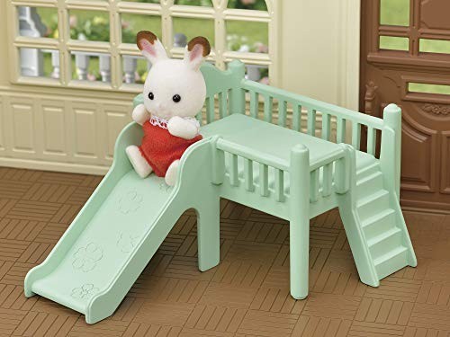 New Epoch Sylvanian Families Raspberry House Forest Playset