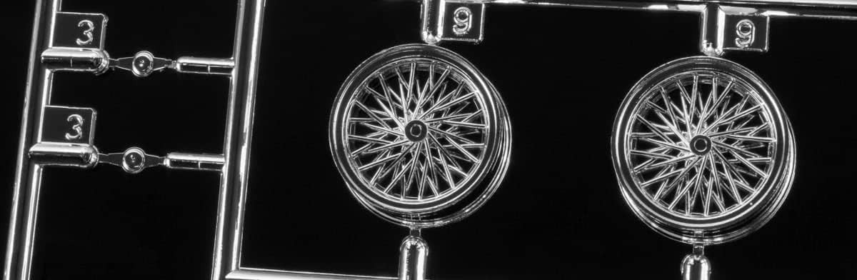 Hasegawa 20617 1/24 Toyota 2000GT Wire Wheel Plastic Model NEW