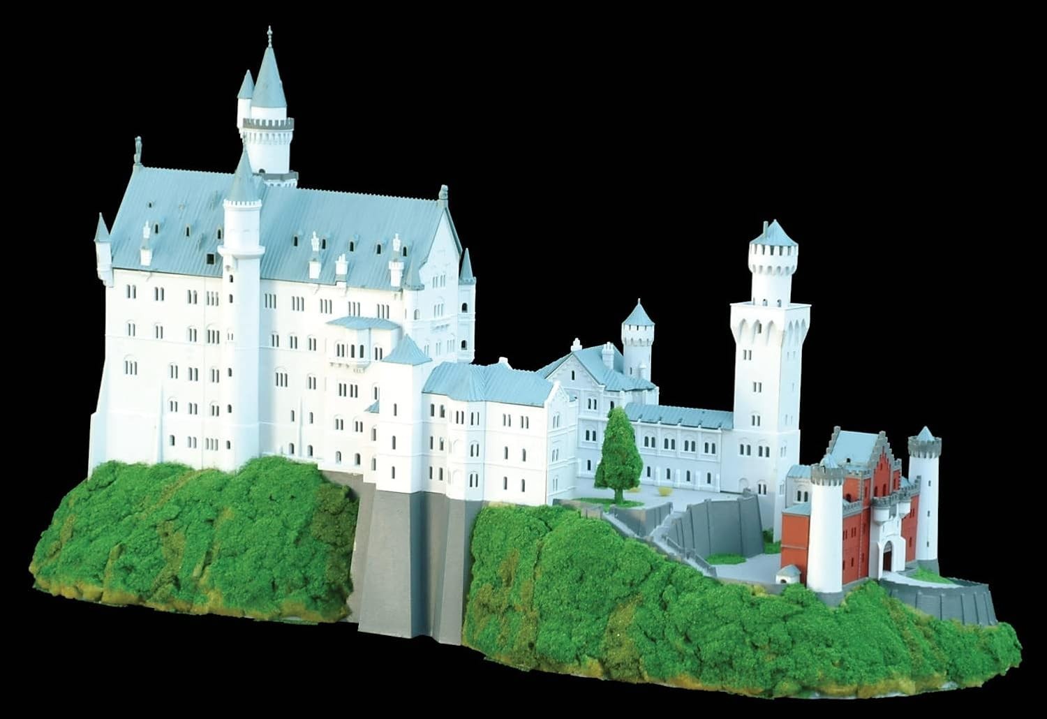 Douyosha 1/220 Western Castle Neuschwanstein Castle Color Plastic Model NSC NEW