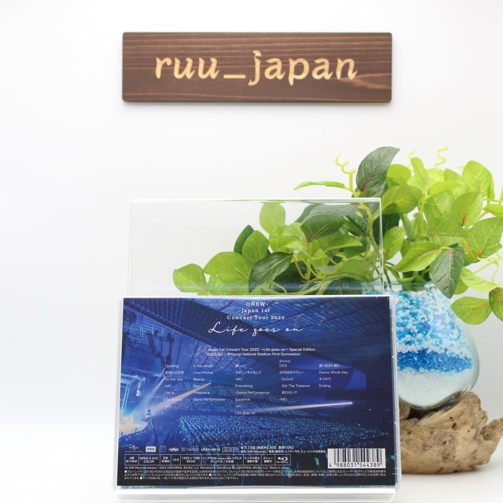 SHINee ONEW Japan 1st Concert Tour 2022 Life goes on Blu-ray Photobook New