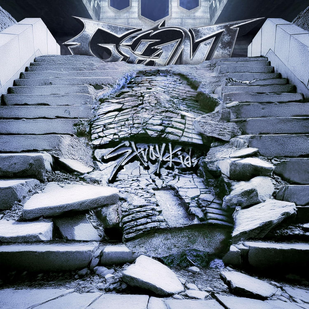 Stray Kids GIANT Regular Edition CD Photo Card Japan New
