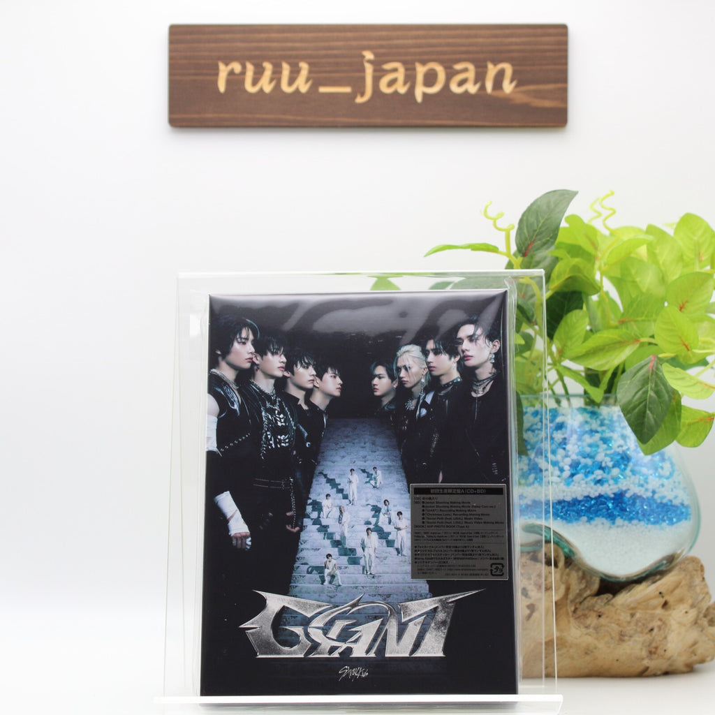 Stray Kids GIANT First Limited Edition Type A CD Blu-ray Photobook JP New