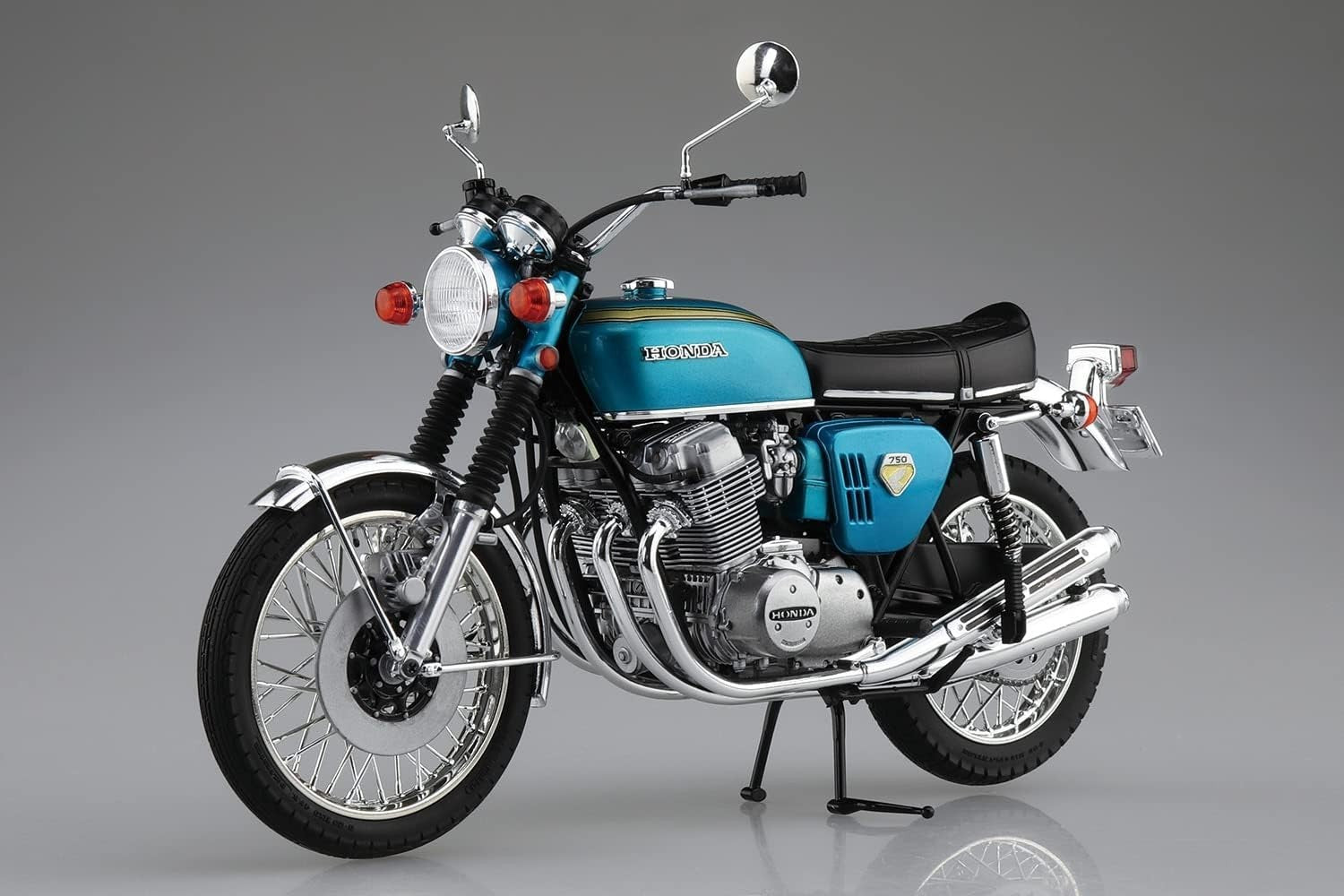 Aoshima Honda Dream CB750 Four 1969 1:12 Scale Model Kit NEW